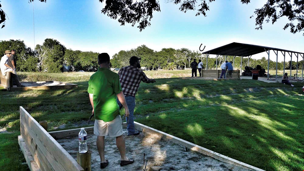 Horseshoes on the bayou!